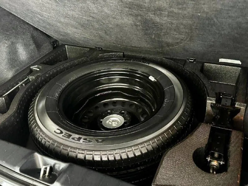 Продам mitsubishi asx рестайлинг год выпуска:2014 объём двигателя:1.6.v16 кпп механическая родной пробег:123.000 км один собственник автомобиль в родном окрасе! состояние кузова ближе к превосходному, рыжиков, корозии и прочих нюансов нет все технические обслуживания проводились исключительно у официального дилера, с соблюдением всех сроков. авто в отличном состоянии как технически, так и визуально. заводское остекление. хранение в гараже, бережная эксплуатация одним владельцем – за автомобилем всегда тщательно ухаживали. он не видел соли и других агрессивных реагентов в связи с такой эксплуатации автомобиль сохранился в первозданном виде комплектация: бортовой компьютер, подогрев сидений,4 стеклоподъемника, подогрев руля, кондиционер, электро зеркала, противотуманные фары, подогрев стекл, abs esp, aux bluetooth, полный комплект ключей и много чего прочего для комфортного вождения по документам любой вид оформления, автотека ✅ цена:1.120.000 г. донецк номер телефона: +7949-487-35-71 - фотография - 8