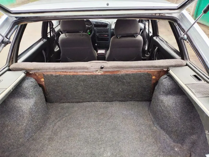 Донецк продам ваз 2114 2010 года объём 1.6 16 клапанов стоят доп. учебные педали машина поварена, все вопросы по телефону +79493244875 василий цена 250 000 руб +торг - фотография - 7