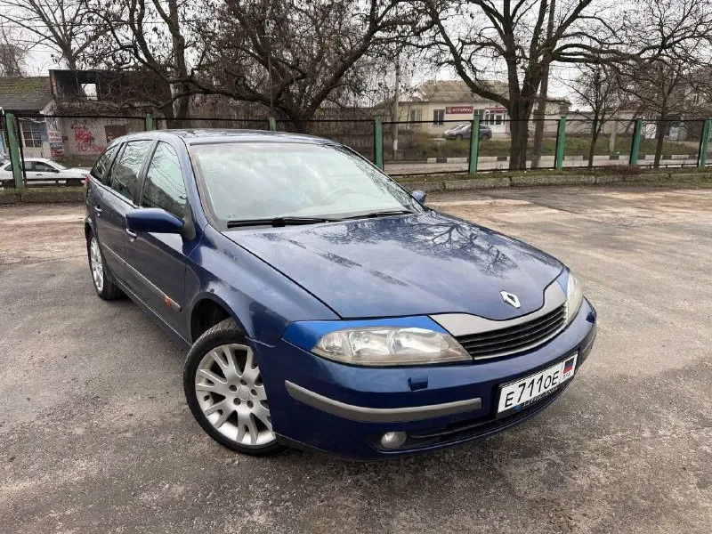 Renault laguna 1,8 мт, 2001 г. пробег 320.000 км. на машине стоит газовое оборудование. более деталь... - фотография
