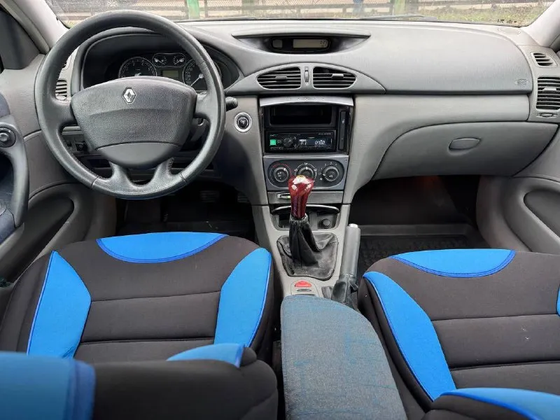 Renault laguna 1,8 мт, 2001 г. пробег 320.000 км. на машине стоит газовое оборудование. более детальная информация по телефону. цена - 350.000 тыс. +79493890604 - фотография - 8