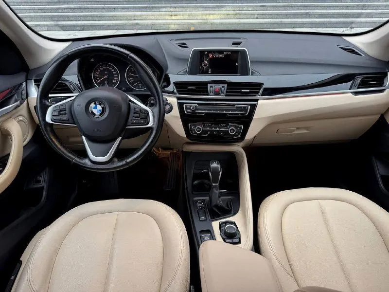 Bmw x1 2.0 авт. ,2017 года выпуска с родным оригинальным пробегом 121 тысяч км. в очень достойном состоянии один владелец, птс оригинол с одной записью, приобреталась новой в краснодаре, там же и эксплуатировалась ! салон как новый, техника вся в идеале на 5+. два комплекта колес. возможно оформление в кредит. возможен обмен. более детальная информация по телефону цена - 2.290.000 р. +79493890604 - фотография - 8