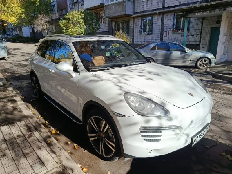Продам porsche cayenne 4.8 ат, 2012, 306км. мотор после капиталки. 400 л. с.владелец.2300000. донецк. вопросы по т. +79494150291роман. - фотография - 3