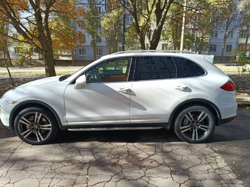 Продам porsche cayenne 4.8 ат, 2012, 306км. мотор после капиталки. 400 л. с.владелец.2300000. донецк. вопросы по т. +79494150291роман. - фотография - 5