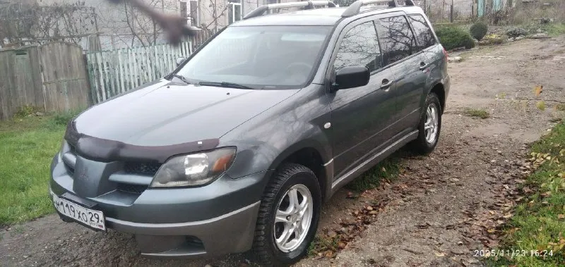 Продам mitsubishi outlander 2003год на полном ходу, но есть куда приложить руки. 2.4 газ/бензин, работает четко, без пинков. резина зима, 2 ключа, полное переоформление осмотр мариуполь левый берег. цена 480 тыс, торг у капота. +7 949 840 69 41 📲 tg: авто эвакуатор 📞 звоните: +7(949)8406941 - фотография - 2