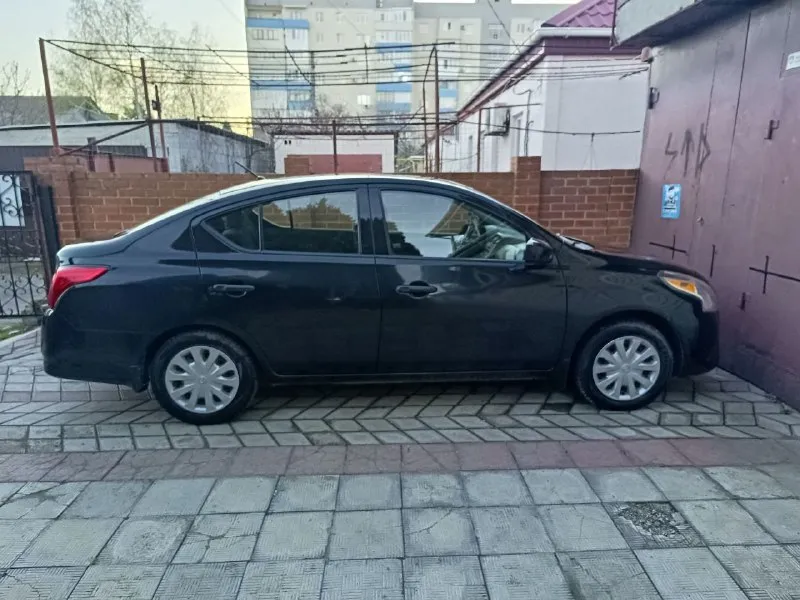 Продам nissan versa 2016г. в. простой надёжный двигатель 1,6, на механике, установлен газ (газ/бензин). оригинальный пробег 125т. км. без дтп, полностью в родной краске. по технической части также всё отлично. цена 750 000 на отдачу! территориально г. мариуполь тел. +79495261712 📲 tg: @phoenikis 📞 звоните: +7(949)5261712 - фотография - 5