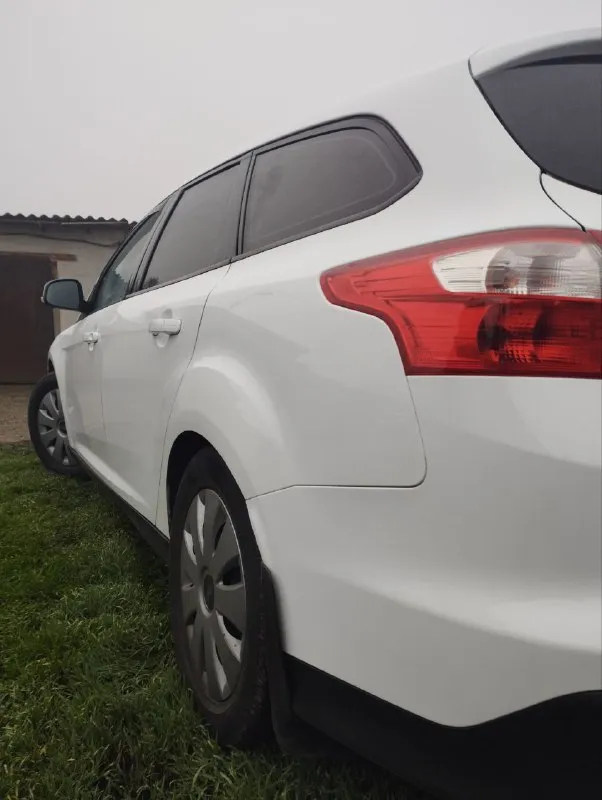 Продам ford фокус 3. объем 1.6 бензин. год выпуска 2012. пробег 220тыс. цена 750000. машина в хорошем состоянии сел и поехал расходники все заменены. по документам вопросов нет переоформление без проблем. осмотр пгт. володарское. +79497086409 или телеграмм. 📲 tg: александр 📞 звоните: +7(949)7086409 - фотография - 4