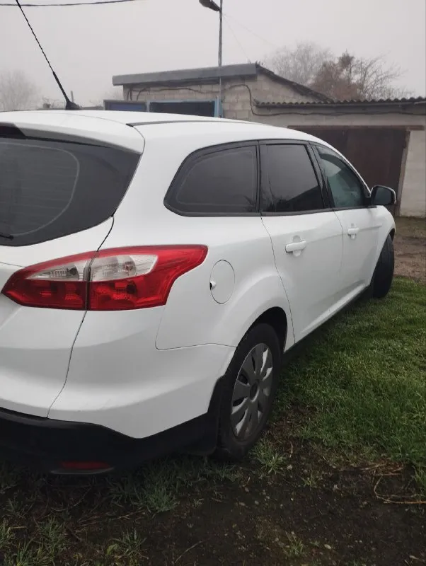 Продам ford фокус 3. объем 1.6 бензин. год выпуска 2012. пробег 220тыс. цена 750000. машина в хорошем состоянии сел и поехал расходники все заменены. по документам вопросов нет переоформление без проблем. осмотр пгт. володарское. +79497086409 или телеграмм. 📲 tg: александр 📞 звоните: +7(949)7086409 - фотография - 6