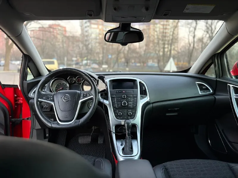 Продам opel astra gtc 2014 год авто в жирной комплектация два комплекта резины зима новая triangle куплена месяц назад лето goodyear два комплекта ковриков зима/лето салон в идеальном состоянии 1,4 турбо 140 л/с пробег 185 тыс коробка автомат кузов, коробка, двигатель в отличном состоянии 1,350,000₽ все вопросы по телефону +79494576656 📞 звоните: +7(949)4576656 - фотография - 6