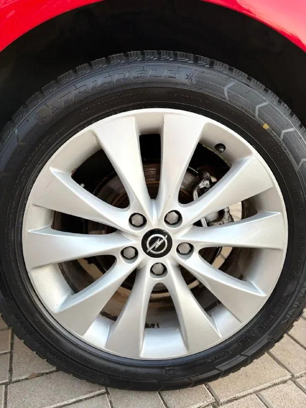 Продам opel astra gtc 2014 год авто в жирной комплектация два комплекта резины зима новая triangle куплена месяц назад лето goodyear два комплекта ковриков зима/лето салон в идеальном состоянии 1,4 турбо 140 л/с пробег 185 тыс коробка автомат кузов, коробка, двигатель в отличном состоянии 1,350,000₽ все вопросы по телефону +79494576656 📞 звоните: +7(949)4576656 - фотография - 8