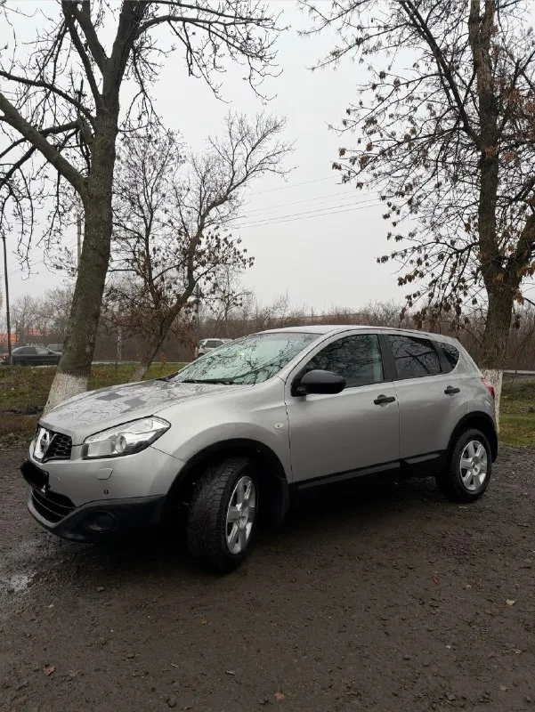Продам nissan qashqai( nissan кашкай)2012г. пробег 155т. км❗️(подтвержден всеми базами) двигатель 1.6 работает отлично, недавно было то у официалов с подтверждающими документами❗️ проведена диагностика, заменено масло и фильтра. родной окрас, все стёкла заводские, по технике в идеальном состоянии. без дтп(автотека зелёная❗️) салон чистый и ухоженный. авто вложений абсолютно не требует. комплектация: кондиционер ❄️❄️❄️ 4 стеклоподъемника. подогревы сидений, электро-регулировка зеркал с подогревом, дорогая андроид мультимедиа, мультируль, парктроники в круг, автозапуск, омыватель фар, abs, esp, подушки безопасности. два ключа. 💸цена -1 млн 115 тр(торг) антрацит ☎️ +7 (959) 293-24-71 ☎️ +7(959)129-38-77(telegram) 📞 звоните: +7(959)2932471 - фотография - 6