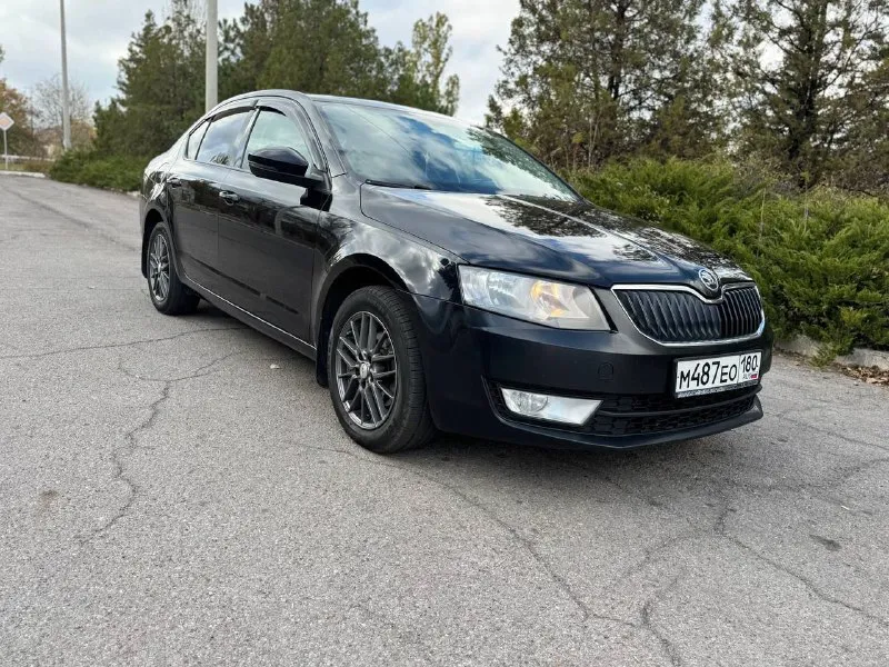 Skoda octavia a7, 2016 г. вложений не требует! полностью ухожена. предлагаю вам надежный и комфортный автомобиль — skoda octavia в кузове a7 2016 года выпуска. двигатель 1.4 tsi (150 л. с.) в паре с экономичной и плавной 7-ступенчатой роботизированной коробкой передач (dsg). расход топлива минимальный. ное масло и фильтр менялись каждые 5000-6000 км. все работы проводились своевременно. вы покупаете автомобиль, который не потребует вложений в ближайшие капот, передний бампер и фары защищены бронепленкой. установлена современная сигнализация starline с функцией автозапуска. в салоне чистота и порядок, все системы работают исправно. машина готова к эксплуатации. ￼ состояние: отличное, все работает. ￼ цена: 1 350 000 рублей. торг уместен для серьезных покупателей после осмотра. ￼ +7 (949) 602-18-39 📲 tg: tori tori 📞 звоните: +7(949)6021839 - фотография - 4