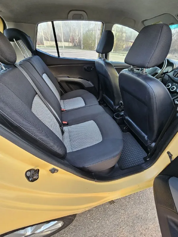 Hyundai i10 2008г 1,1бензин мкпп 85т км покупалась новой в автосалоне в донецке, одна хозяйка. без дтп, стекла родные, родной окрас. пробег подтвержден историей обслуживания, есть все наряд заказы! 520т руб 9495213411 - фотография - 8