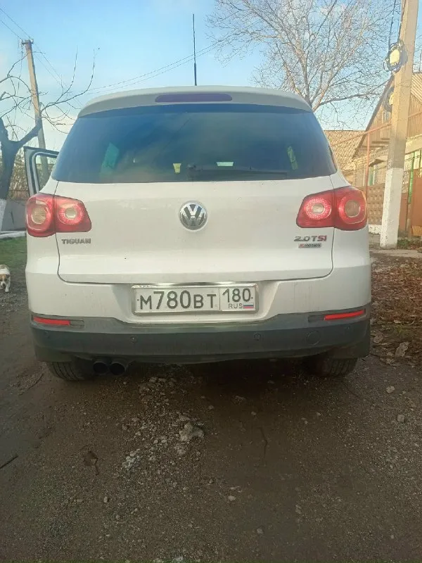 Volkswagen tiguan 2010 г. в. двигатель 2.0 cawa stage 1 контрактный двигатель (пробег 84.000) подтвержденный! прошивка для комфорта, ездили аккуратно. семейный автомобиль! жирная комплектация; полный привод. турбина после ремонта в идеальном состоянии! кожаный салон двухзонный климат-контроль. круиз-контроль эл. складывание зеркал. андроид мультимедиа. 2 комплекта резины. полный привод. датчик дождя. датчик света. парктроники. камера заднего вида. помощь при старте в подъём освещение обочины (помощь при повороте) зеркало заднего вида с автозатемнением. столики для заднего ряда (складные) ходовая в идеале! полностью после переборки, делалась качественно! просьба понимать что автомобиль делался для себя, покупая этот автомобиль, вы не берёте кота в мешке. всему уделялось внимание с умом, к автомобилю относился с аккуратностью и любовью! стоимость 1400000р мобильный +79494245281 📞 звоните: +7(949)4245281 - фотография - 2
