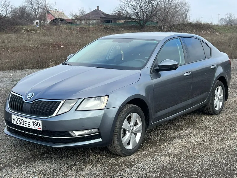В продаже skoda octavia a7 2019 год пробег-53.000 км. любые проверки ! -1.4 tsi коробка-механика комплектация-hockey edition ! адаптивный круиз-контроль, климат контроль, удержание в полосе, передние и задние парктроники, датчики света и дождя, датчики шин, все подъемники, подогревы передних и задних сидений, эл. подогрев лобового стекла, обогрев зеркал, розетка 220 w, кожаный мульти руль. цена 1 670 000 ₽ торги у машины +79494252611 осмотр: г торез! 📞 звоните: +7(949)4252611 - фотография - 6