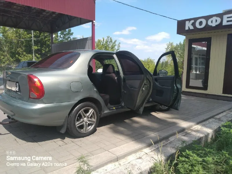 Продаю chevrolet ланос 🚘 в хорошем состоянии как по технике так и по кузову комплектация базовая 👍 мотор 1,5 пробег(90) тысяч по мотору не дымит не троит масло не жрёт работает как часики👍 гур абс кпп все скоростя включаются без каких-либо проблем год выпуска 2007 кондиционер работает но нужно заправить новая летняя резина по документам все норм 👌 цена 280 руб торг уместен по интересующим вопросам обращаться по ☎️ телефону +79495615773 находимся город 🏙️ макеевка 📞 звоните: +7(949)5615773 - фотография - 6