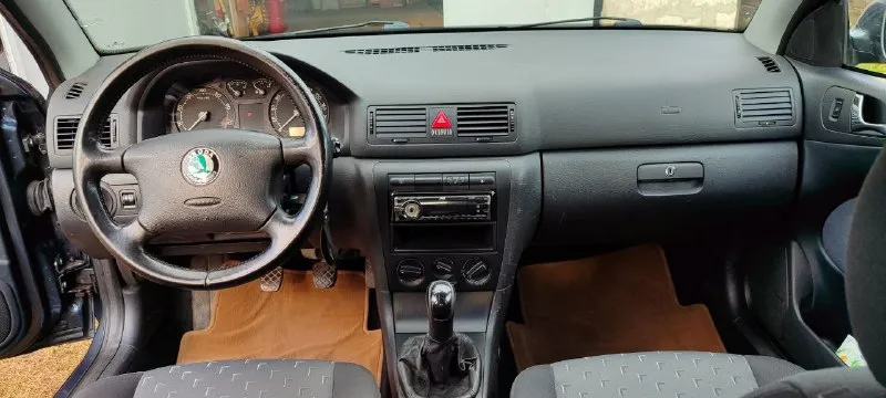 Skoda октавия 1 6 2008г пробег 170 т. в родном окрасе без подкрасов, стёкла все родные, цена 750т. в хорошем состоянии подробнее по телефону старобельск+79779863571 📞 звоните: +7(977)9863571 - фотография - 3