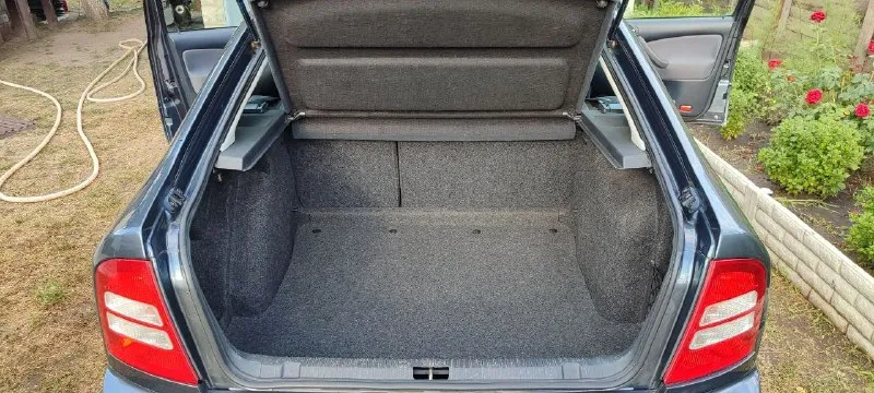 Skoda октавия 1 6 2008г пробег 170 т. в родном окрасе без подкрасов, стёкла все родные, цена 750т. в хорошем состоянии подробнее по телефону старобельск+79779863571 📞 звоните: +7(977)9863571 - фотография - 6