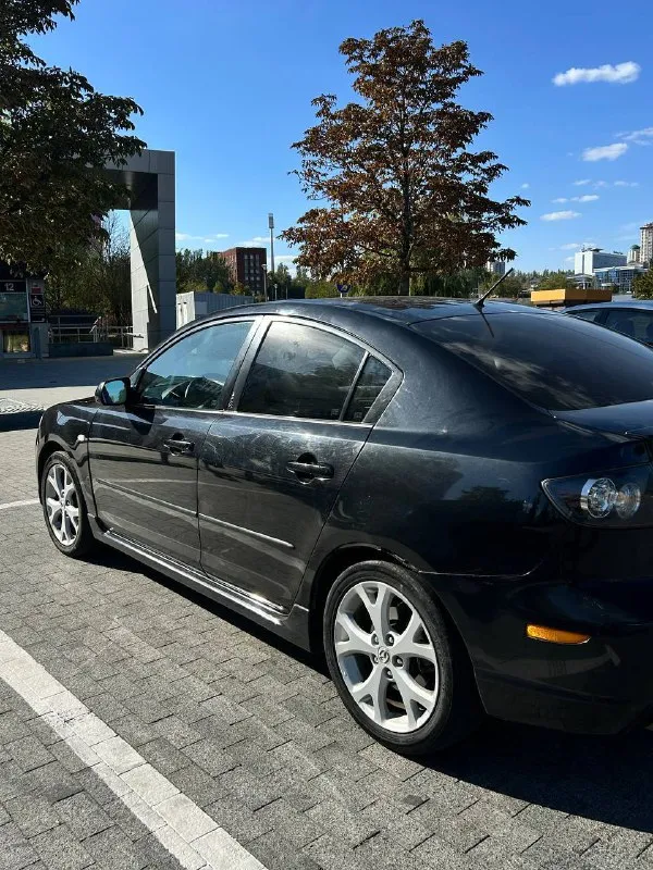 В продаже mazda 3 bk 2007 год комплектация sport 2.0л механика 6 ступ машиной владею три года, переоформлена на 180. по технике машина обслужена, без нареканий. недавно обслужен ремкомплектом мотор, заменяна вся многорычажка сзади и прочее. по кузову есть возрастные нюансы, салон ухоженный машина уже переобута на зимнюю резину (откатала один сезон) цена: 555.000 ₽ телефон для связи: +79497406391 📲 tg: @docaac 📞 звоните: +7(949)7406391 - фотография - 3
