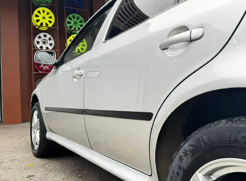 Продам skoda octavia tour 1.6 автомобиль в отличном состоянии без дефектов (гнили, коррозии, ржавчин и тд. ) за все время эксплуатации у автомобиля 2 собственника. большую часть простояла в теплом гараже. пробег:170.000 км бережное использование автомобиль не участвовал в дорожно транспортных происшествиях (без дтп) днище и пороги абсолютно целое без дыр и тд. техническая часть:без посторонних звуков и без вложений. год выпуска:2007 объем двигателя:1.6 кпп:механика 5-ти ступка привод:передний комплектация:рабочий кондиционер, усилитель руля (гур), центральный замок, электрорегулируемые зеркала, обогрев зеркал, передние электростеклоподъёмники, регулировка рулевой колонки, регулировка сидений по высоте, массажные передние сидения, хорошая акустика, обогревы стекла, подушка безопасности airbag, диски радиусом 16r резина зима michelin, сервисные книги. стоимость:625.000₽ хороший торг строго возле автомобиля. контактный номер телефона: +79494166360 +79494675503 - фотография - 5