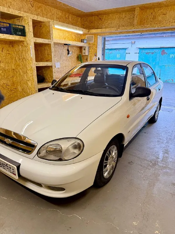 Подам chevrolet ланос 2009г 1.5л автомобиль в идеальном состоянии родной пробег 180 тыс без единого дтп, все остекление включая лобовое заводское. на кузове нет не единого рыжика, даже намека на ржавчину, стаканы днище без коррозии! комплектация максимальная: кондиционер (работает), стеклоподъемники, гур, подушка, тахометр, часы. двигатель, коробка, ходовая в отличном состоянии, обслужено все, подробности по цена 375 000 торг при осмотре. +79496167066 📲 tg: @djdjv12 📞 звоните: +7(949)6167066 - фотография - 2