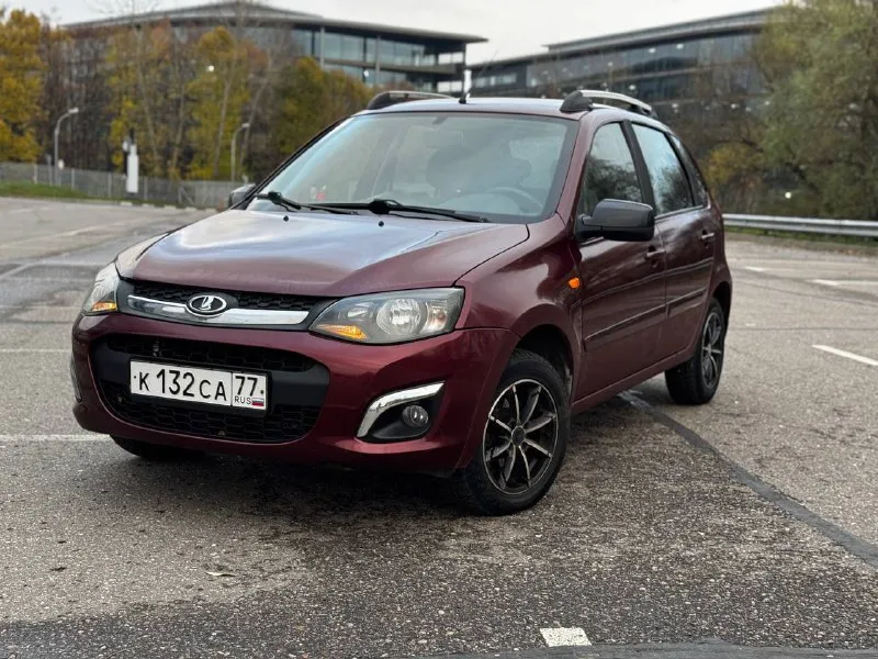 Продаю ваз ваз kalina цена: 600 000₽ коробка: автомат пробег: 127 000 км год: 2013г объем: 1,6 ( 98 л. с. 16кл. ) ✅ родной пробег ✅ вся в заводском окрасе ✅ один владелец ✅ зелёная автотека ✅ 2 комплекта резины ✅максимальная комплектация ✅ заводское остекление ✅ состояние машины отличное ✅ возможна продажа в кредит работает ровно, коробка не толкается не пинается переключает плавно без рывков, ходовая в полном порядке, салон после химчистки, дно, пороги в антикоре без рыжиков. резина зимняя новая, летняя почти новая. комплектация люкс: климат-контроль, подогрев сидений, 4 стеклоподъемника, подогрев лобового(с нитками) итд. автотеку вышлю по запросу. документы в полном порядке. авто находится в донецке днр, учет рф +79494869386 📲 tg: александр 📞 звоните: +7(949)4869386 - фотография - 2