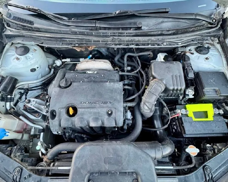 🐺 hyundai elantra 💰цена: 670 000р 🏢город: мариуполь 📅год выпуска: 2008 🧾пробег: 162 394км. ⚙️двигатель: 1.6 ⛽топливо: бензин ⚙️кпп: механика 📞 телефон: +7-949-727-41-51 +7-989-263-55-56 +7-949-551-91-52 💾 описание: elantra зарекомендовал себя на рынке как универсальный, практичный и надежный автомобиль для тех, кому важны экономичность, надёжность и комфорт. ✔️ местный не пригнанный автомобиль, уже на 180м учете, владелец с 2017 года ✔️ кузов без дефектов, выглядит очень хорошо ✔️ оригинальный пробег 163т. км отличная комплектация: климат-контроль❄️ (работает отлично), полный электропакет, abs, airbag, птф, кожаный руль, центральный замок, два ключа. улица шевченко 269 🏦 возможна продажа в кредит по двум документам. - фотография - 6