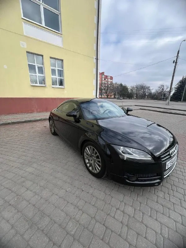 Продаю tt 8j в хорошем состоянии для своих лет, комплектация: s-line. два комплекта шин(зима-лето), два комплекта ключей. по мотору и коробки никаких нареканий, обслуженная. следующие то на 180.000т. км. автомобиль дарит кучу эмоций, особенно для любителей драйва и на скорости заходить в поворот, подвеска у тт - великолепная. автомобиль выходного дня. 2ой авто в семье. по автомобилю ничего не скрываю, любые проверки авто за ваш счёт. цена авто 1.4🍋 обращаться по номеру +79495506989 если не отвечаю, так же на этом номере телеграм 📞 звоните: +7(949)5506989 - фотография - 3