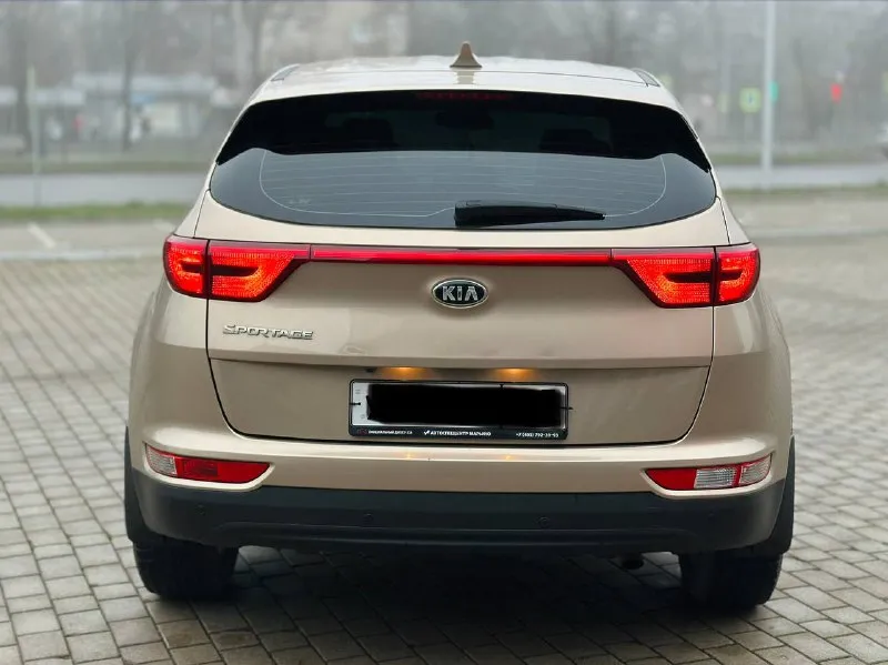 Kia sportage официал!
2018Г бензин 2.0 автомат,
125 Пробег родной!!!!
❗️❗️❗️❗️1 Собственник,
Автомобиль весь в заводском окрасе,
Автомобиль очень комфортный!
И есть все для комфортного вождения!!!
Подогрев сидений,
Климат-контроль,
Круиз-контроль,
Мульти-руль,
Подогрев руля,
Монитор андроид,
Камера заднего вида,
Парктроник,
Авто свет,
Датчик дождя,
Автозапуск,
Сигнализация starline,
Два комплекта ключей,
Два комплекта шин,
❗️❗️❗️❗️С документами полный порядок!!!
Переоформление в мрэо!!!
Цена 1,865₽
Все вопросы по тел+79495722131
▶️Смотреть больше фото◀️
📞 Звоните: +7(949)5722131 - фотография - 5