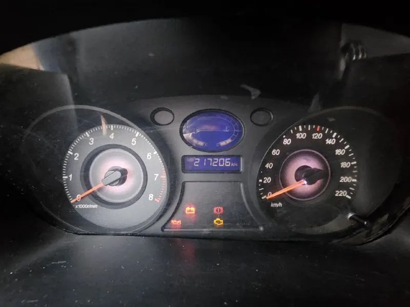 Geely ck 2012г 1,5 бензин мкпп 217 т км авто на увереннос ходу. технически в хорошем состоянии. мотор, коробка, ходовка, электрика- все в норме. без дтп, в родном окрасе, стекла родные. передний бампер только менян. задние арки подгнили, но авто не гнилое, дно целое. 175т руб 9495213411 - фотография - 10