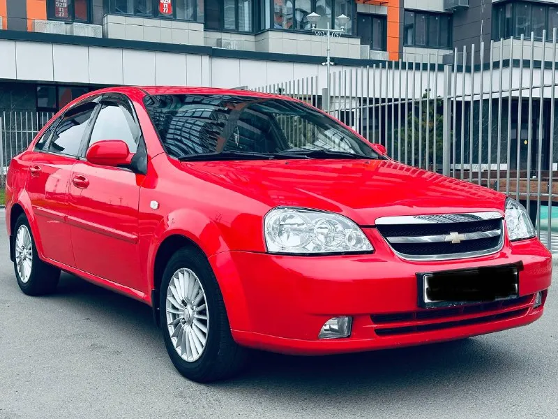 Продаю chevrolet laceti 2007 г выпуска мотор 1.6 16 v 109 лс. работает безупречно гидрики не стучат не дымит масло не ест кпп переключает мягко без хрустов кузов в превосходном состоянии без единого рыжика, днище пороги без гнили техническая часть без каких либо вложений едит мягко не чего не стучит не громит хорошая комплектация 4 стеклоподъемника гур, абс электро зеркала мульти руль гбо евро 4 сигнализация с обратной связью 3 комплекта ключей литые диски р 15 пробег 226 т. км подтверждает автотека авто без дтп цена 515 т +79497313052 +79604471800 ватсап телеграмм имо осмотр г донецк - фотография - 7