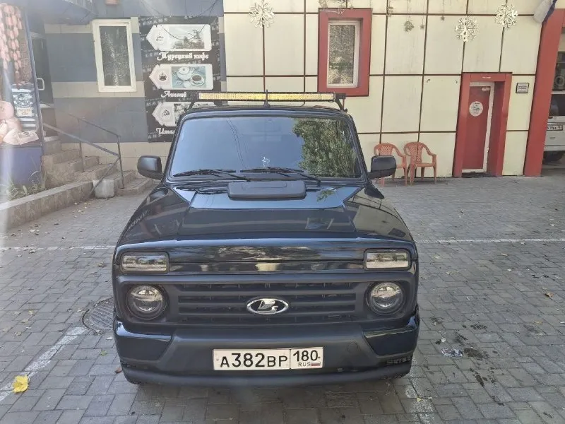 Нива урбан. самая полная комплектация. кондиционер, подогрев сидений, электрозеркала, стеклоподъёмни... - фотография