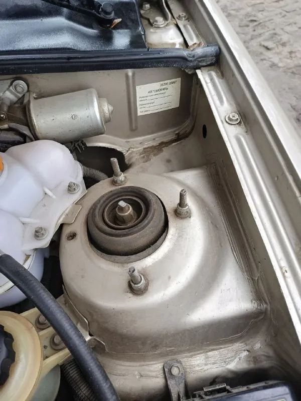 Продаю сенс 2013 года, в состоянии нового автомобиля. имеется кондиционер, гур. пробег около 120 тыс. км. без единого рыжика, авто весь в родном окрасе даже бампера. цена 400 000 руб. +7(949)3692063 📲 tg: @angartruck 📞 звоните: +7(949)3692063 - фотография - 2