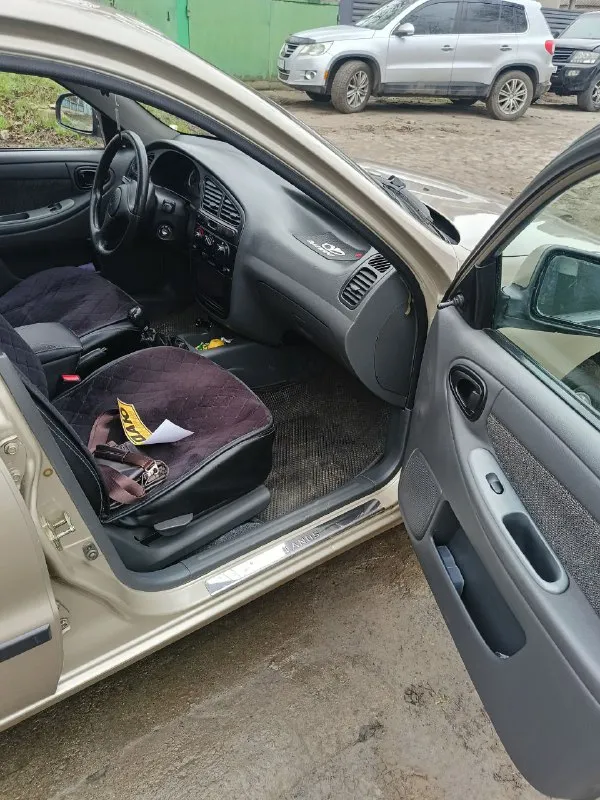 Продаю сенс 2013 года, в состоянии нового автомобиля. имеется кондиционер, гур. пробег около 120 тыс. км. без единого рыжика, авто весь в родном окрасе даже бампера. цена 400 000 руб. +7(949)3692063 📲 tg: @angartruck 📞 звоните: +7(949)3692063 - фотография - 9