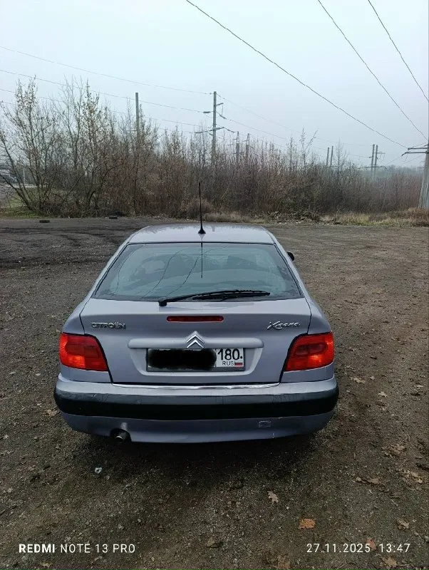 Citroen xsara 2004/1.4/мкпп, пробег 160 тыс км, кузов оцинкованный, без дырок и рыжиков, мотор в хорошем состоянии, без посторонних шумов и расхода масла, коробка в норме, заменены торсионы сзади и амортизаторы на новые, передок без критичности, срочной замены не требует, (но всю переднюю ходовку отдам с машиной-уже куплена). фары и туманки-лэд, (туманки новые), ц/замок, стеклоподъёмники, хорошая музыка с блютуз и хэндфри, все поворачивает, тормозит, светит, салон в очень неплохом состоянии, пластик без царапин, подушки (безопасность)на месте, едет бодро и экономно, номера (550) на 180-м регионе в подарок. находится машина в донецке(ориентир-детский мир). цена 299 тыс рублей, обмен возможен, (небольшой торг возможен)тел: +79494511307 +79493787559 всем удачи. ... 📞 звоните: +7(949)4511307 - фотография - 4