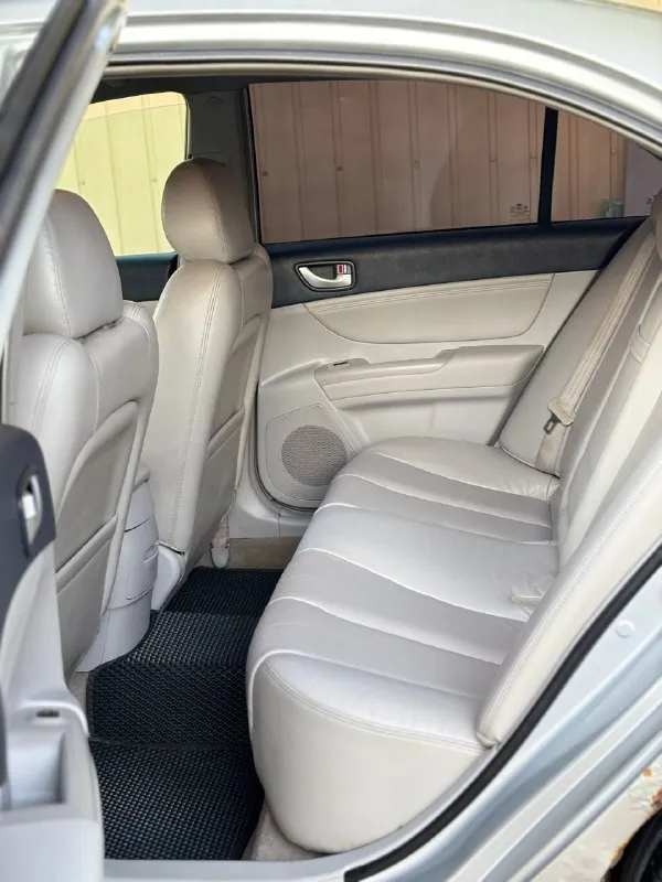 Hyundai sonata nf 5 2.4 2004г. 314000 автомобиль обслужен, в начале ноября был заменён задний подрамник, сайленты нижних, верхних и поперечных рычагов. заменены болты развала и схождения. спереди поменяны рулевые наконечники. сделан сход-развал. переварена гофра. поменяны все фильтры, заменено масло. в прошлом году был обслужен ремень и ролики. поменяна электромуфта кондиционера. была крашена полностью, кроме крыши. был кап. ремонт двигателя на пробеге 220.000 км. установлен газ(вписан). в дтп не участвовала, был ремонт крышки багажника и угла заднего правого крыла (бывший владелец ударился во дворе об столбик) есть нюансы по лкп, нужно варить арки. рем. вставки арок и задний бампер открашенный - отдам. я владелец с 2021г. автомобиль находится в молодогвардейске, лнр +79591874362 640.000 торг 📞 звоните: +7(959)1874362 - фотография - 6