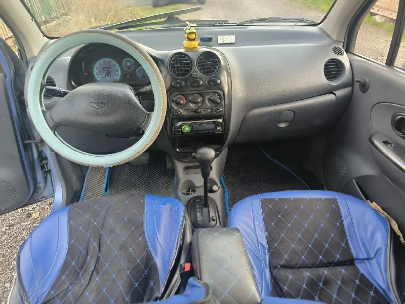 Здравствуйте, можно опубликовать авто. продается daewoo matiz 2008г автомат, кондиционер, гур, передние стеклоподъёмники. новый двигатель 0.8, новые сайлентблоки, рулевая рейка. машина поднята на проставках. есть замечания по кузову, хороший торг. документы чистые, от владельца. цена 360 000р тел +79496133084 - фотография - 2