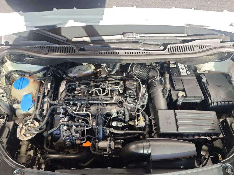 Volkswagen кадди макси — семейный крейсер на полном приводе! 🚐 всем привет! продаю своего верного друга — volkswagen caddy maxi. этот трудяга готов стать вашим надёжным компаньоном в любых приключениях! основные характеристики: год выпуска: 2013 — ещё совсем юнец! двигатель: 2.0 — экономичный и надёжный привод: полный — бездорожье не помеха! вместимость: 7 мест — вся семья и друзья в сборе! почему стоит купить именно этот авто: просторный салон — можно устроить вечеринку в пути! вместительный багажник — увезёте всё, что душе угодно экономичный — сэкономите на топливе полный привод — зимой как на лыжах! семь мест — вся семья в сборе! цена: 1 900 000 рублей — разумная цена за такого красавца! 📞 телефон для связи: +79494771899 p. s. автомобиль ждёт именно вас! 🚗✨ 📲 tg: @knorozaleksandr 📞 звоните: +7(949)4771899 - фотография - 10