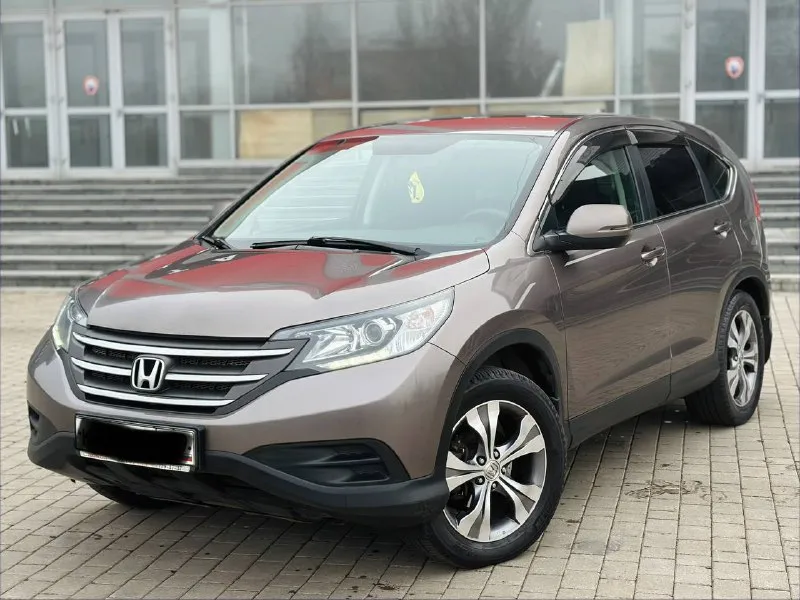 Honda cr-v 2.4 автомат бензин 2015г автомобиль в хорошем состоянии не каких вложений не требует! автомобиль в родном окрасе!!! 1 собственник из самого автосалона!!!! подогрев сидений, круиз-контроль, климат-контроль, мульти-руль, 4wd полный привод, камера заднего вида, парктроник, два комплекта резины, два ключа, с документами полный порядок!!!!! переоформление в мрэо! цена 1.745₽ все вопросы по тел:+79494681080 - фотография - 3