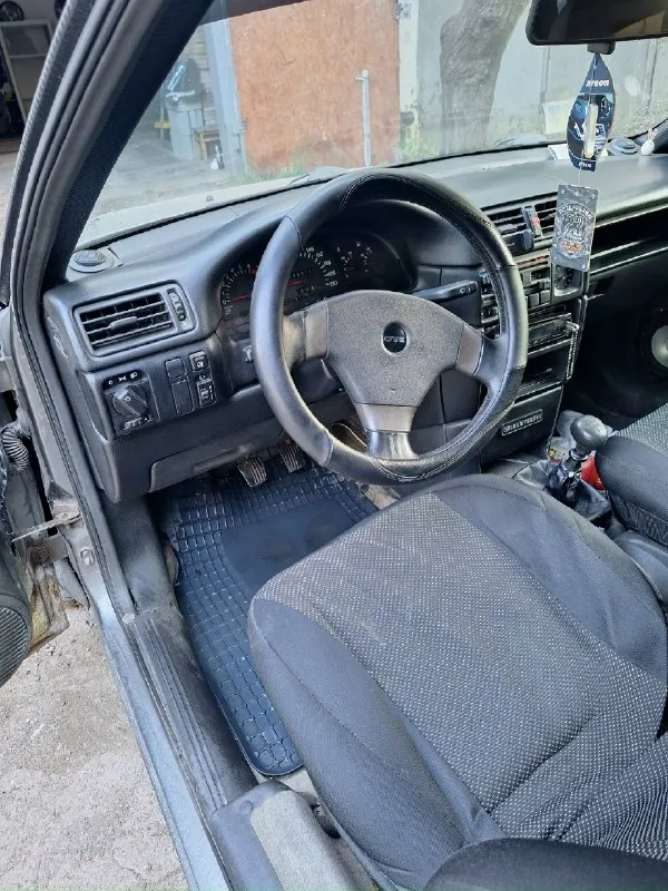 Opel вектра а 1.8 c18nz 5 ступка есть подробный отчёт о вложениях машина моя, есть нюансы по лкп, езжу на ней каждый день цена 160 и аргументированный торг +79493925083 📞 звоните: +7(949)3925083 - фотография - 3