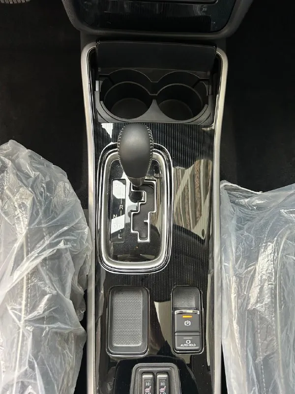 Mitsubishi outlander 2022 год выпуска! двигатель 2.0 / бензин / 146 л. с без пробега! абсолютно новый! комплектация: - датчик дождя и света - светодиодные фары - легкосплавные r18 диски - мультифункциональный руль - 2-х зонный климат-контроль - круиз-контроль - электропривод боковых зеркал - бортовой компьютер - бесключевой доступ - бесключевая система start&stop - задняя камера - электрорегулировка водительского сиденья - люк - комбинированный кожаный салон черного цвета - подогрев передних сидений - большой сенсорный дисплей - bluetooth - авто находится в грузии. доставка 10 дней цена под ключ 🔑2.800.000₽ доставка авто до вашего дома 🏠 +79490446296 📞 +79498275074 📞 звоните: +7(949)0446296 - фотография - 10