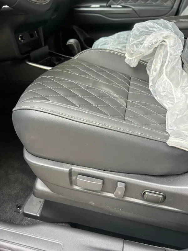 Mitsubishi outlander 2022 год выпуска! двигатель 2.0 / бензин / 146 л. с без пробега! абсолютно новый! комплектация: - датчик дождя и света - светодиодные фары - легкосплавные r18 диски - мультифункциональный руль - 2-х зонный климат-контроль - круиз-контроль - электропривод боковых зеркал - бортовой компьютер - бесключевой доступ - бесключевая система start&stop - задняя камера - электрорегулировка водительского сиденья - люк - комбинированный кожаный салон черного цвета - подогрев передних сидений - большой сенсорный дисплей - bluetooth - авто находится в грузии. доставка 10 дней цена под ключ 🔑2.800.000₽ доставка авто до вашего дома 🏠 +79490446296 📞 +79498275074 📞 звоните: +7(949)0446296 - фотография - 9