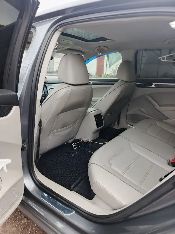 Volkswagen passat (north america) 1.8 at, 2017, 170 000 км. продам своего надёжного верного красивого друга, замена масла каждые 5т км, в поездках на дальние расстояния в машине уверенна на все 100%, отличный свет, белый салон, вторая машина в семье, написать можно много приезжайте сами увидите, торг у капота. +79493076132 📲 tg: @olga19833891 📞 звоните: +7(949)3076132 - фотография - 5