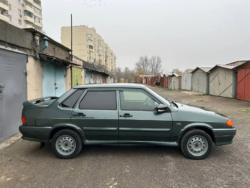 Продам свой автомобиль ваз 2115, 2011 года в отличном, состояние. без дтп кузов весь целый дно пороги стаканы все целое заводское, в красивом цвете сочи, прошла т. о заменены масла фильтра ремень грм помпа, стойки ss20, обшимлена, без шумные замки мягинкая тихая обработана антикором, элькто стеклоподъемники подогревы сидений, музыка 355.000. цена соответствует состояние +79490371812 город мариуполь всем добра ⛷ - фотография - 4