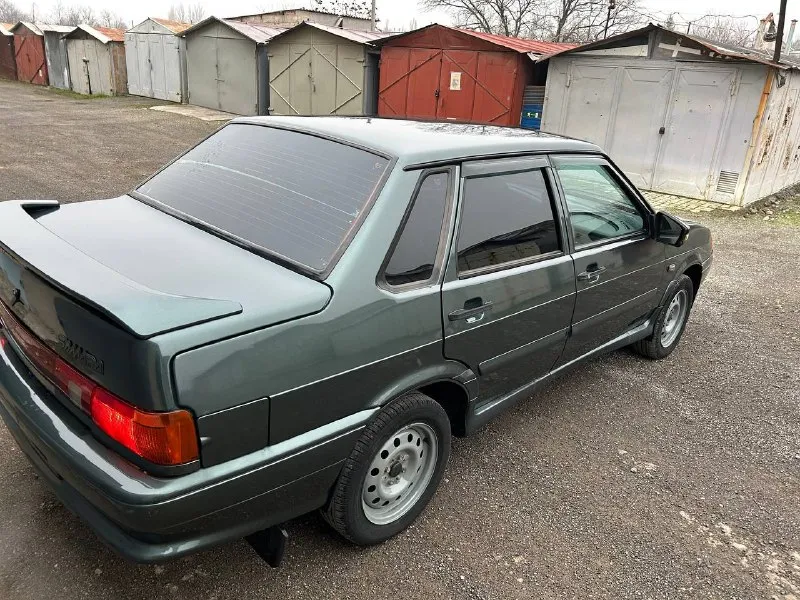 Продам свой автомобиль ваз 2115, 2011 года в отличном, состояние. без дтп кузов весь целый дно пороги стаканы все целое заводское, в красивом цвете сочи, прошла т. о заменены масла фильтра ремень грм помпа, стойки ss20, обшимлена, без шумные замки мягинкая тихая обработана антикором, элькто стеклоподъемники подогревы сидений, музыка 355.000. цена соответствует состояние +79490371812 город мариуполь всем добра ⛷ - фотография - 5