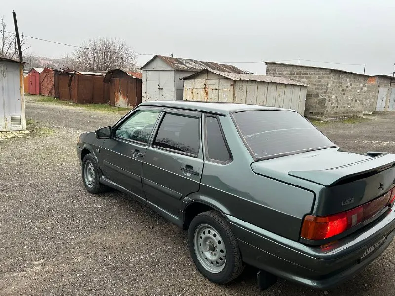 Продам свой автомобиль ваз 2115, 2011 года в отличном, состояние. без дтп кузов весь целый дно пороги стаканы все целое заводское, в красивом цвете сочи, прошла т. о заменены масла фильтра ремень грм помпа, стойки ss20, обшимлена, без шумные замки мягинкая тихая обработана антикором, элькто стеклоподъемники подогревы сидений, музыка 355.000. цена соответствует состояние +79490371812 город мариуполь всем добра ⛷ - фотография - 6
