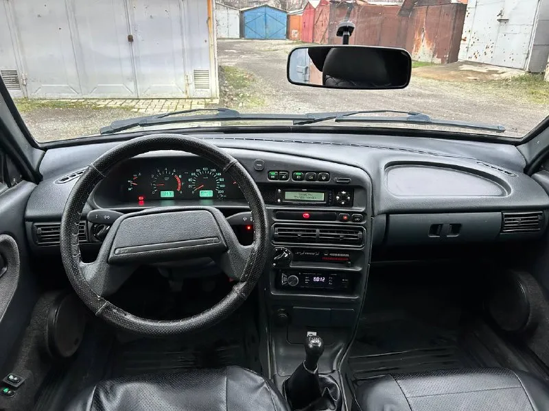 Продам свой автомобиль ваз 2115, 2011 года в отличном, состояние. без дтп кузов весь целый дно пороги стаканы все целое заводское, в красивом цвете сочи, прошла т. о заменены масла фильтра ремень грм помпа, стойки ss20, обшимлена, без шумные замки мягинкая тихая обработана антикором, элькто стеклоподъемники подогревы сидений, музыка 355.000. цена соответствует состояние +79490371812 город мариуполь всем добра ⛷ - фотография - 9