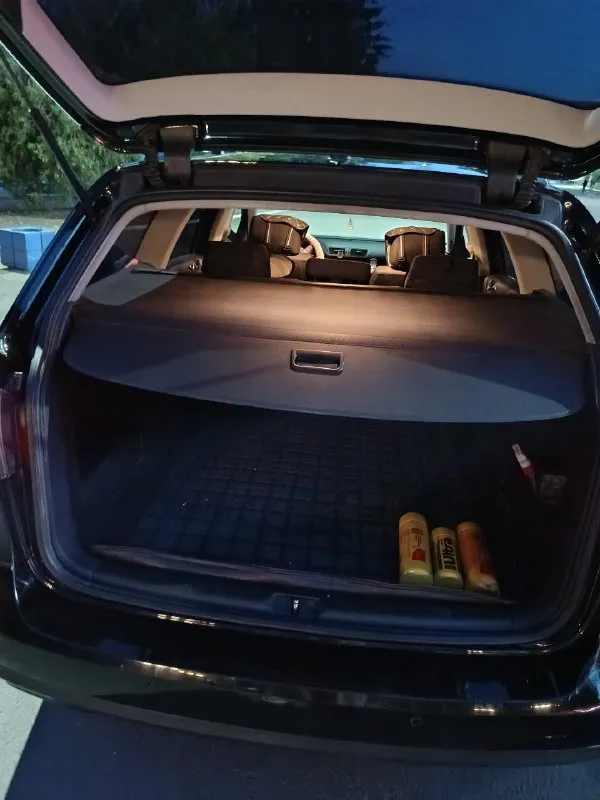 Продам volkswagen пассат б6 2005 год 2.0 140 л. с. один распредвал, пригнана с европы в 2021 году, в родном окрасе, масла фильтра менялись вовремя, по ходовке в отличном состоянии, механика шестиступка, салон в идеальном состоянии в салоне не курили, потолок чёрная алькантара. новые би лед модули. есть датчик дождя света, парктроники вкруг, круиз контроль, навигация. двухзонный климат. пробег 219 т. по авто ни одной ошибки. бережная эксплуатация второе авто в семье. любые проверки приветствуются. цена 930т. +79494611300 +79495020086 📞 звоните: +7(949)4611300 - фотография - 5