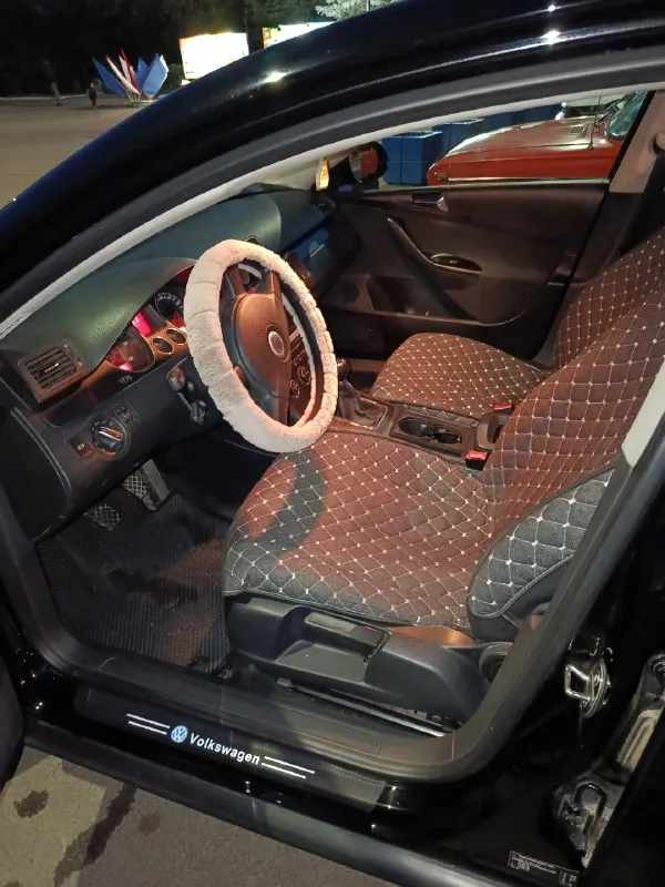 Продам volkswagen пассат б6 2005 год 2.0 140 л. с. один распредвал, пригнана с европы в 2021 году, в родном окрасе, масла фильтра менялись вовремя, по ходовке в отличном состоянии, механика шестиступка, салон в идеальном состоянии в салоне не курили, потолок чёрная алькантара. новые би лед модули. есть датчик дождя света, парктроники вкруг, круиз контроль, навигация. двухзонный климат. пробег 219 т. по авто ни одной ошибки. бережная эксплуатация второе авто в семье. любые проверки приветствуются. цена 930т. +79494611300 +79495020086 📞 звоните: +7(949)4611300 - фотография - 8