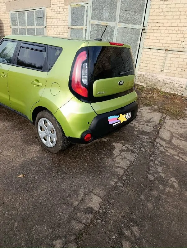 Продам kia soul 2015 года. Двигатель 1.6 мкпп шести ступка. Второй хозяин владею с 2018 года. Авто в отличнейшем состоянии с маленьким пробегом 48 000 тыс км. Резина зима новая. Электро пакет, мульти руль, кондиционер, партроники. Авто местное на 180 регионе. Цена 1 000 050 руб. +79494325887
📞 Звоните: +7(949)4325887 - фотография - 1