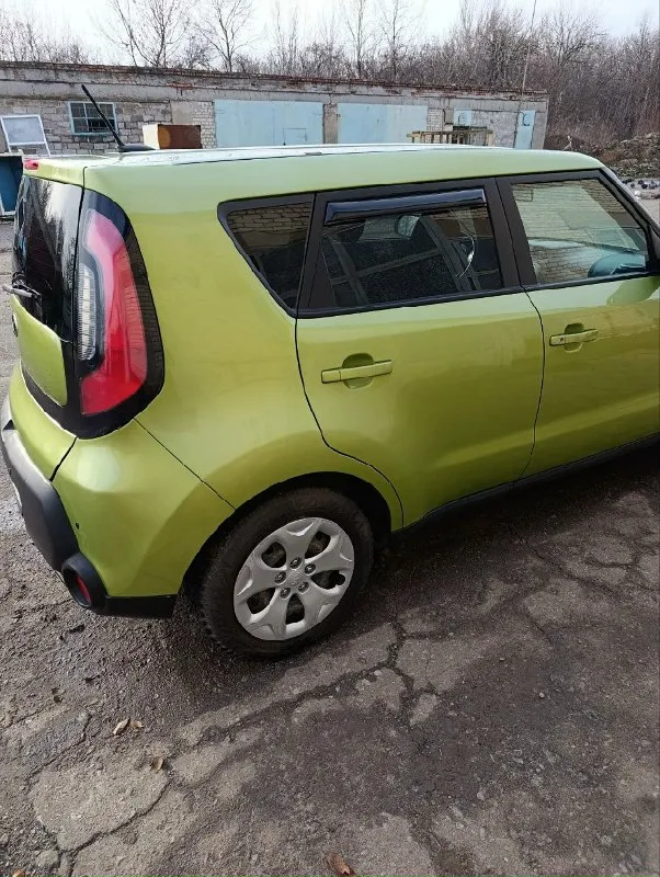 Продам kia soul 2015 года. Двигатель 1.6 мкпп шести ступка. Второй хозяин владею с 2018 года. Авто в отличнейшем состоянии с маленьким пробегом 48 000 тыс км. Резина зима новая. Электро пакет, мульти руль, кондиционер, партроники. Авто местное на 180 регионе. Цена 1 000 050 руб. +79494325887
📞 Звоните: +7(949)4325887 - фотография - 5